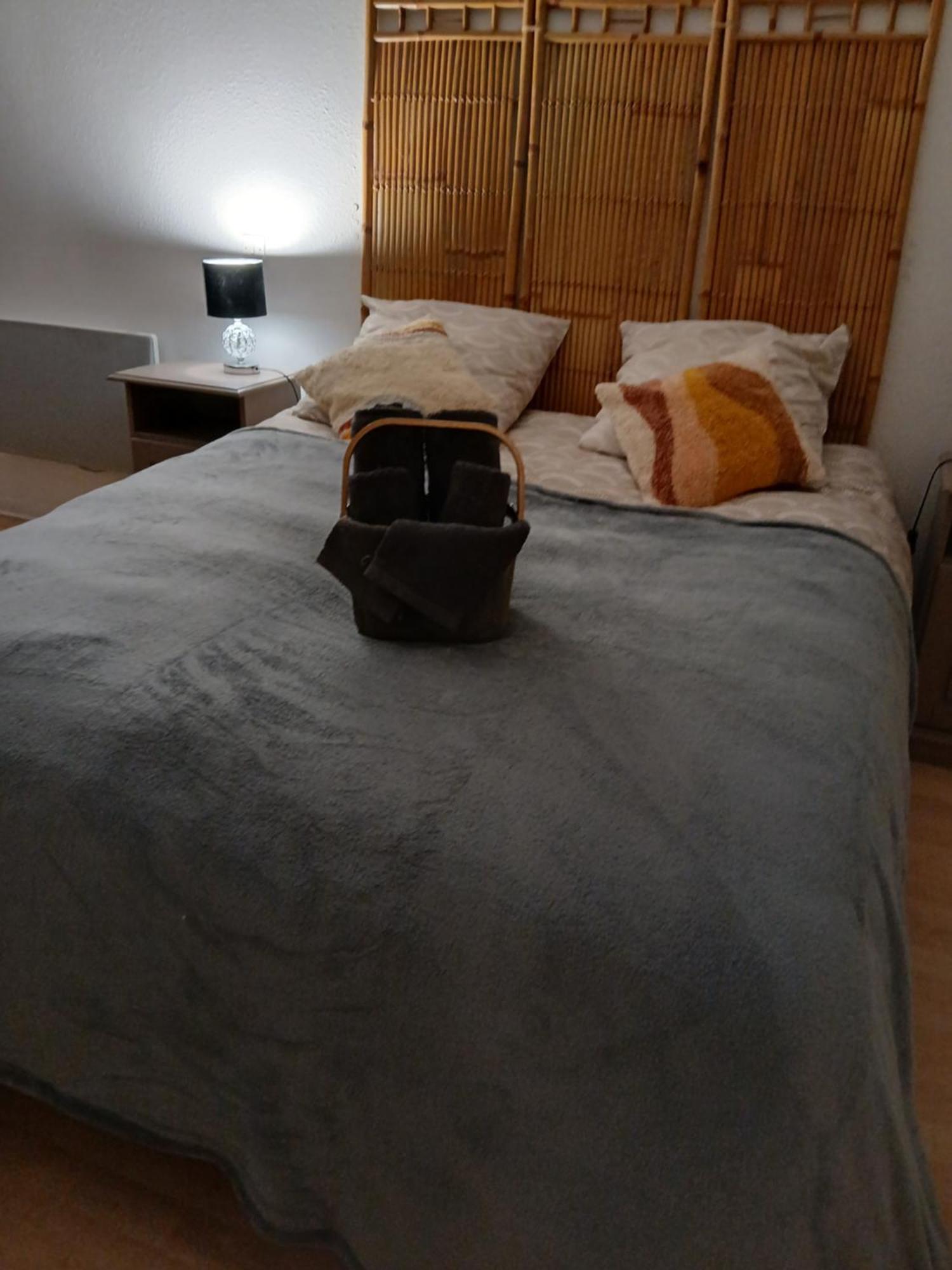 Bed and Breakfast Domaine Des Ifs Le Pin  Esterno foto
