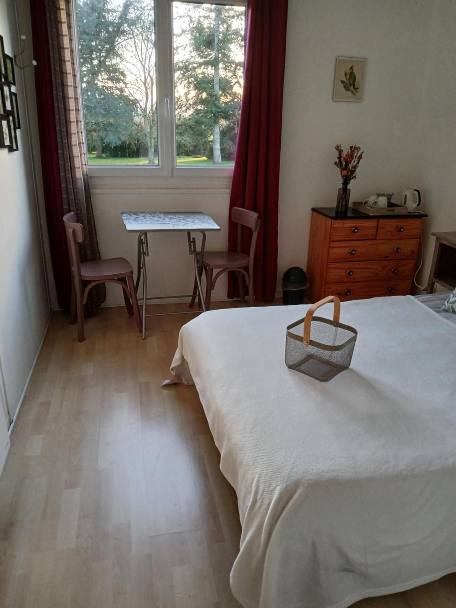 Bed and Breakfast Domaine Des Ifs Le Pin  Esterno foto